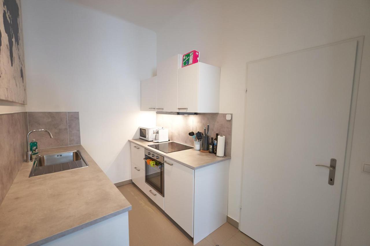 Trendy Apartment 2 Zimmer Zentral Gelegen Vienna Exterior photo